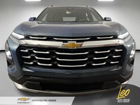 Used 2025 Chevrolet Equinox LT w/ Safety and Technology Package image 2