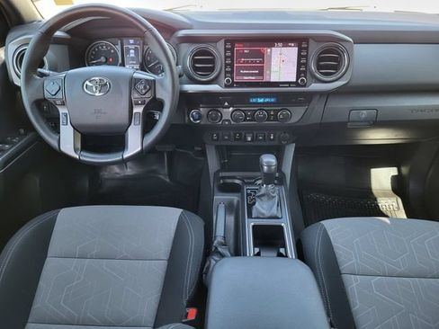 Used 2023 Toyota Tacoma TRD Off-Road w/ Technology Package AWD/4WD image 23