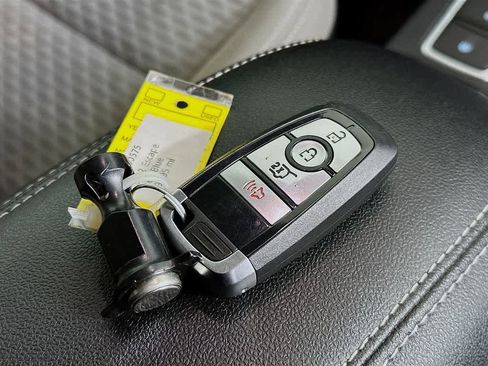 Certified 2022 Ford Escape SE w/ Convenience Package image 20