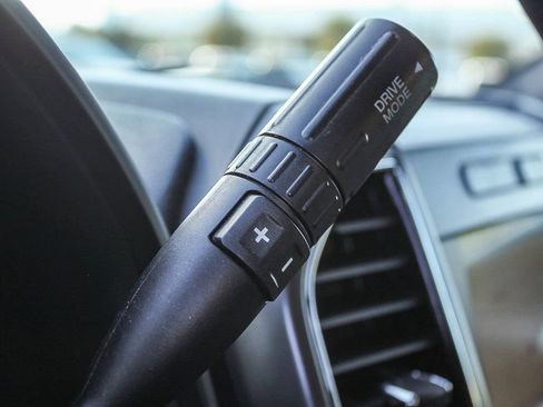 Used 2018 Ford F150 XLT w/ Equipment Group 302A Luxury AWD/4WD image 24