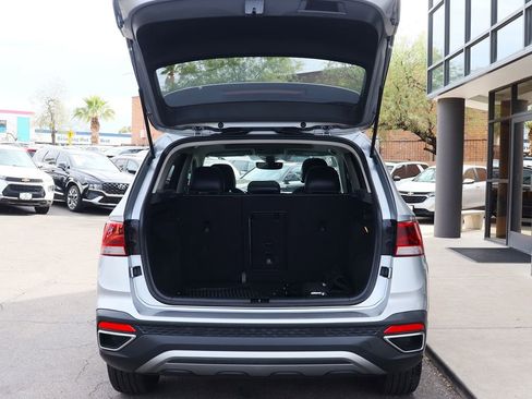 Used 2022 Volkswagen Taos SE w/ Panoramic Sunroof Package image 22