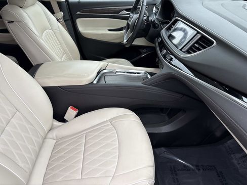 Certified 2023 Buick Enclave Avenir w/ Avenir Technology Package image 34
