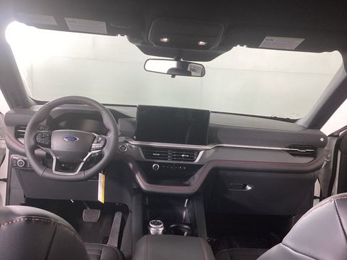 New 2026 Ford Explorer ST-Line image 17