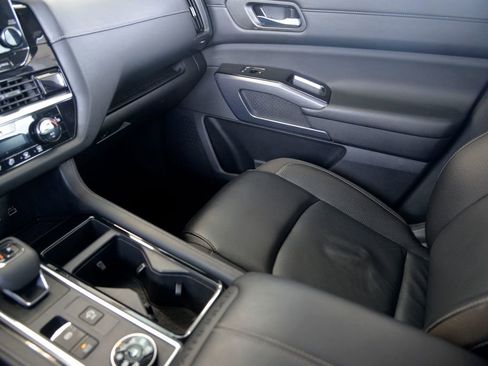 Used 2023 Nissan Pathfinder SL image 26