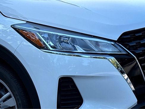 New 2025 Nissan Kicks Play S image 20