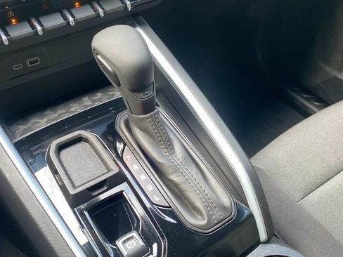 Used 2025 Chevrolet Colorado W/T w/ Advanced Trailering Package RWD image 28