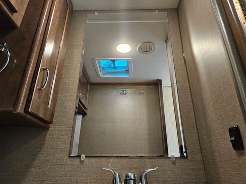 Used 2018 Ford E-450 and Econoline 450 Super Duty w/ Motorhome Prep Package image 32