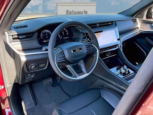 New 2026 Jeep Grand Cherokee Limited image 6