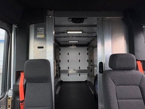 Used 2025 Chevrolet Brightdrop 400 w/ Battery Pack, Max Range image 29