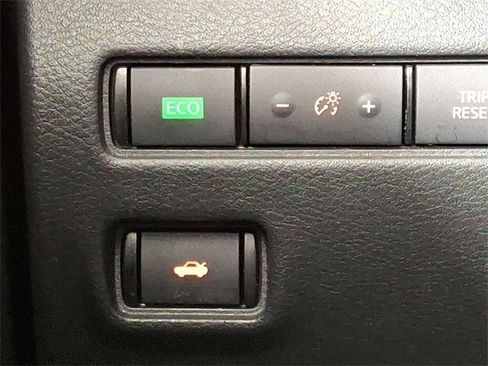 Used 2021 Nissan Sentra SV image 23