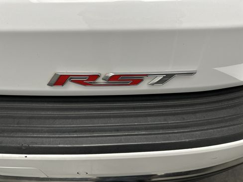 Used 2022 Chevrolet Tahoe RST w/ Luxury Package AWD/4WD image 15