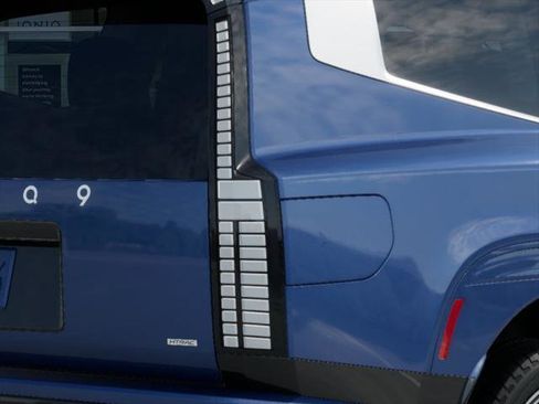 New 2026 Hyundai Ioniq 9 Calligraphy image 10