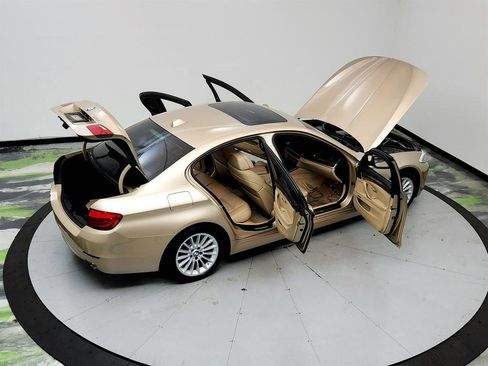 Used 2011 BMW 535i xDrive Sedan image 39