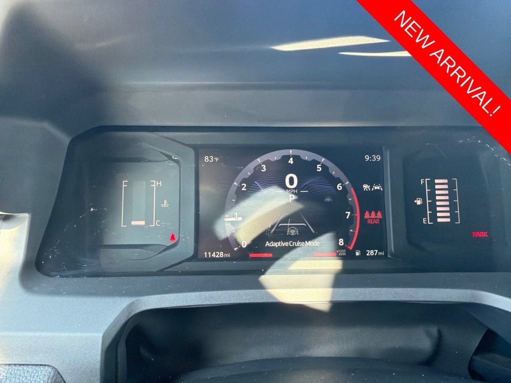Used 2025 Toyota Tacoma SR5 w/ SR5 Upgrade Package AWD/4WD image 9