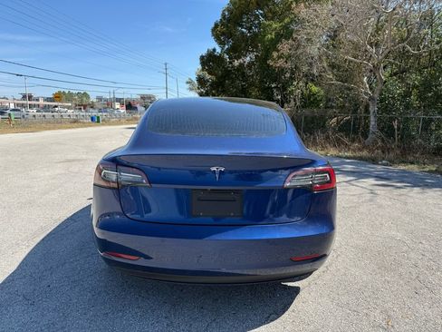 Used 2019 Tesla Model 3 image 11