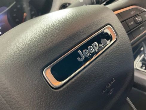 Used 2026 Jeep Compass Latitude AWD/4WD image 46