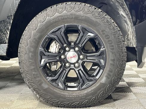 Used 2023 Chevrolet Colorado W/T image 10