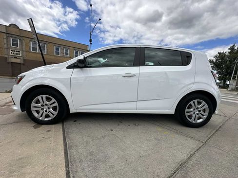 Used 2019 Chevrolet Sonic LT image 8