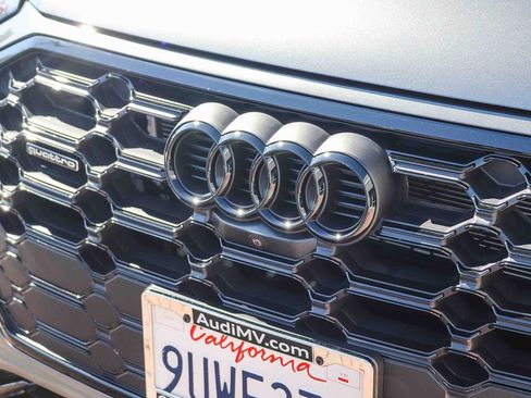 Certified 2025 Audi Q5 e Premium Plus w/ Premium Plus Package AWD/4WD image 13