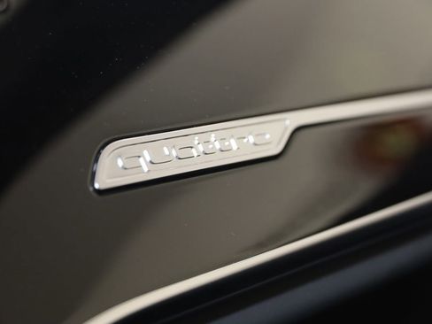 Used 2025 Audi S8 image 52