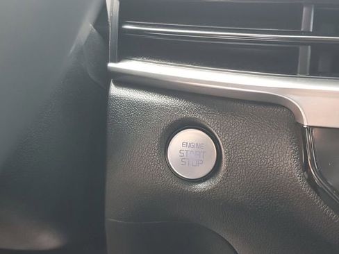 Certified 2024 Kia Sorento S image 30