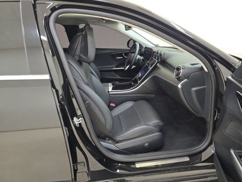 Used 2023 Mercedes-Benz C 300 Sedan image 8