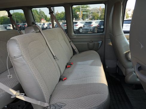 Used 2018 Chevrolet Express 3500 LT w/ LT Preferred Equipment Group RWD image 26