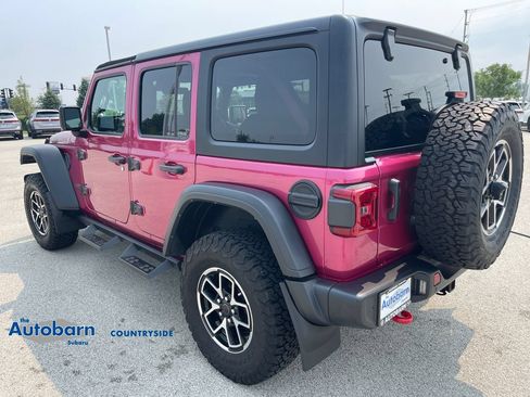 Used 2024 Jeep Wrangler Unlimited Rubicon w/ Technology Group AWD/4WD image 3