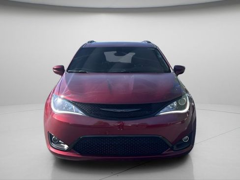 Used 2020 Chrysler Pacifica Limited w/ S Appearance Package image 11