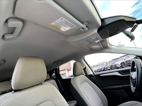 Used 2022 Ford Escape SE w/ Convenience Package image 22