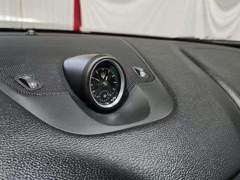Used 2019 Maserati Levante AWD/4WD image 30