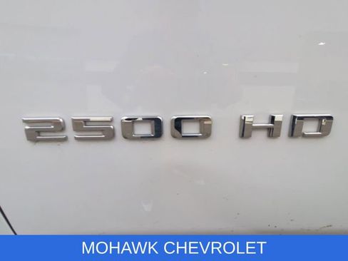 Used 2022 Chevrolet Silverado 2500 LT w/ Convenience Package image 30