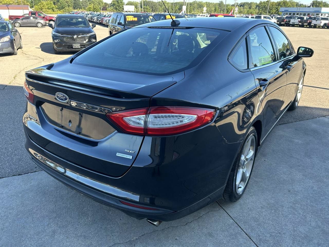 Used 2013 Ford Fusion SE FWD image 5