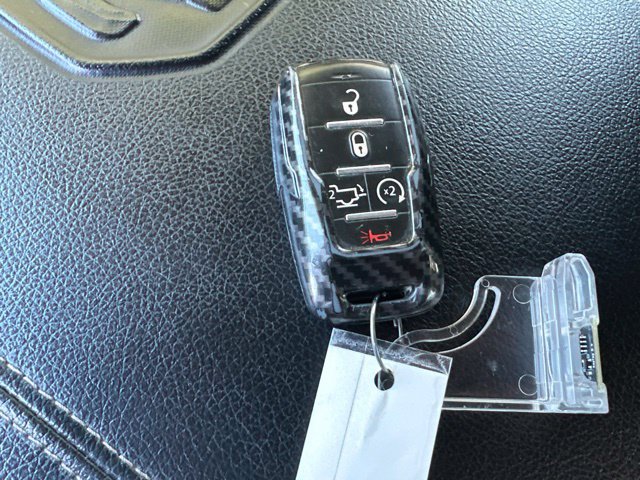 Used 2021 RAM 1500 Laramie AWD/4WD image 2