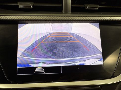 Used 2022 Buick Encore GX Essence image 12