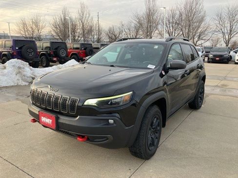 Certified 2021 Jeep Cherokee Trailhawk w/ Trailer Tow Group image 3