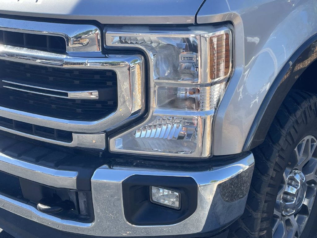 Used 2020 Ford F250 Lariat w/ Lariat Value Package AWD/4WD image 4