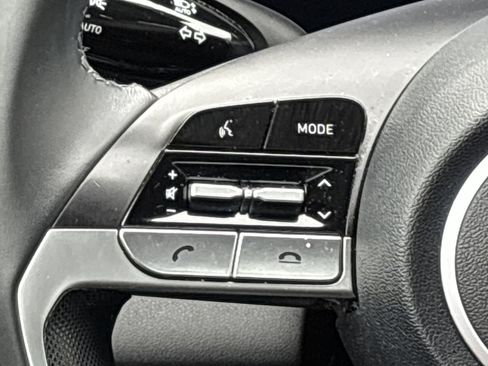 Used 2023 Hyundai Elantra SEL w/ Convenience Package FWD image 21