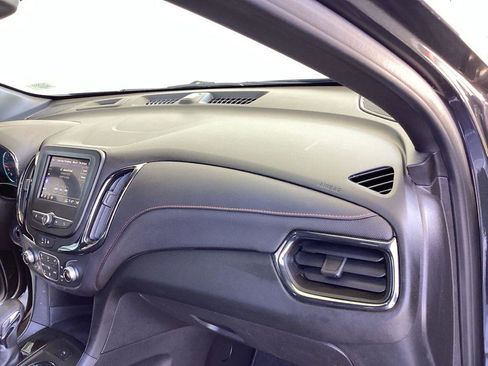 Used 2022 Chevrolet Equinox RS FWD image 16