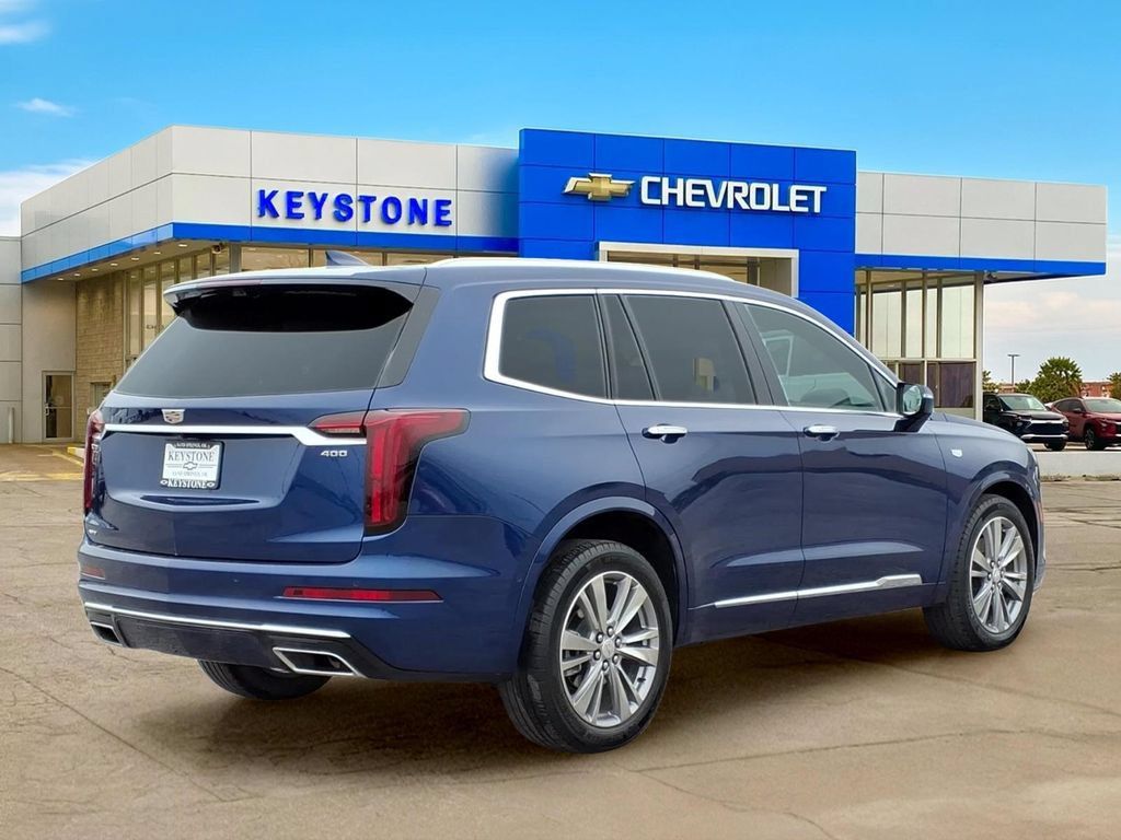 Used 2023 Cadillac XT6 Premium Luxury w/ Platinum Package AWD/4WD image 7