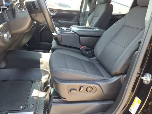 Used 2023 Chevrolet Silverado 1500 LT w/ Safety Package AWD/4WD image 9