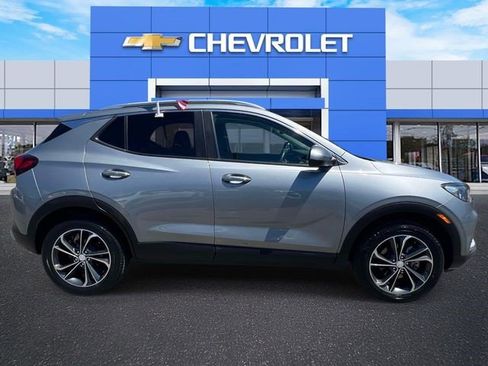 Certified 2023 Buick Encore GX Select AWD/4WD image 4