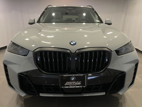Used 2026 BMW X5 xDrive40i w/ M Sport Package AWD/4WD image 2
