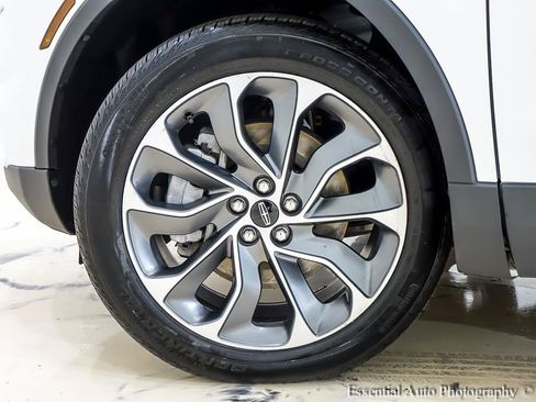 Used 2022 Lincoln Nautilus Reserve w/ Class II Trailer Tow Package AWD/4WD image 12