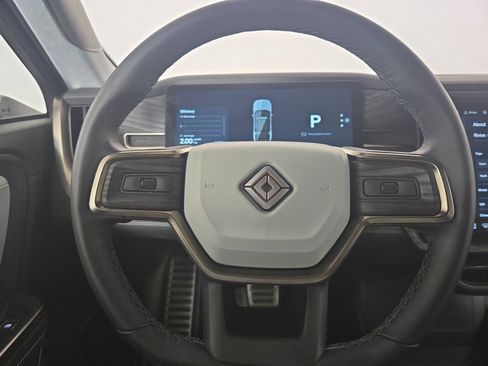 Used 2024 Rivian R1S Adventure image 28