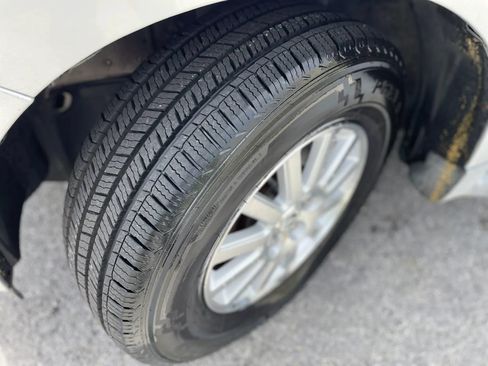 Used 2010 Mercury Mariner Premier AWD/4WD image 14