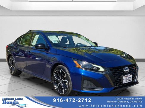 Used 2024 Nissan Altima 2.5 SR FWD image 1