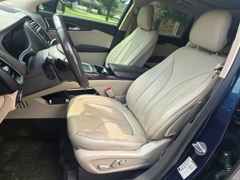 Used 2017 Lincoln MKX Reserve w/ Lincoln MKX Climate Package FWD image 21