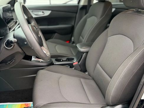 Used 2024 Kia Forte LXS image 11