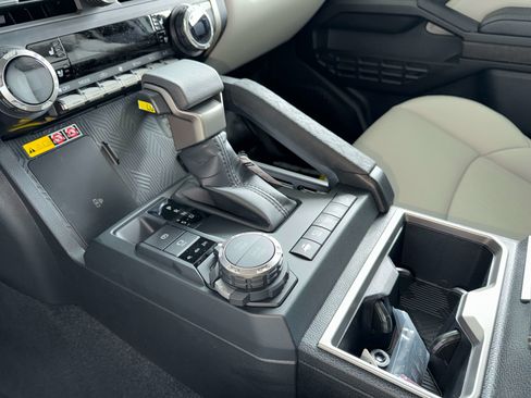 New 2026 Toyota Tacoma Limited image 19